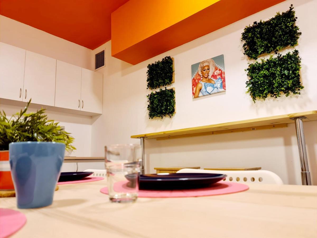 Arc House Gracia Hostel Barcelona Exterior photo
