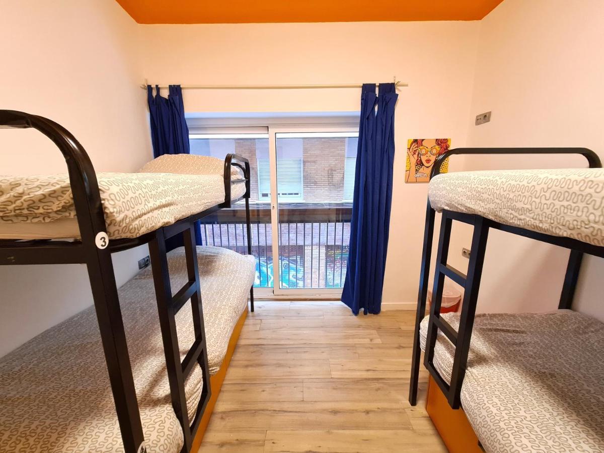 Arc House Gracia Hostel Barcelona Exterior photo